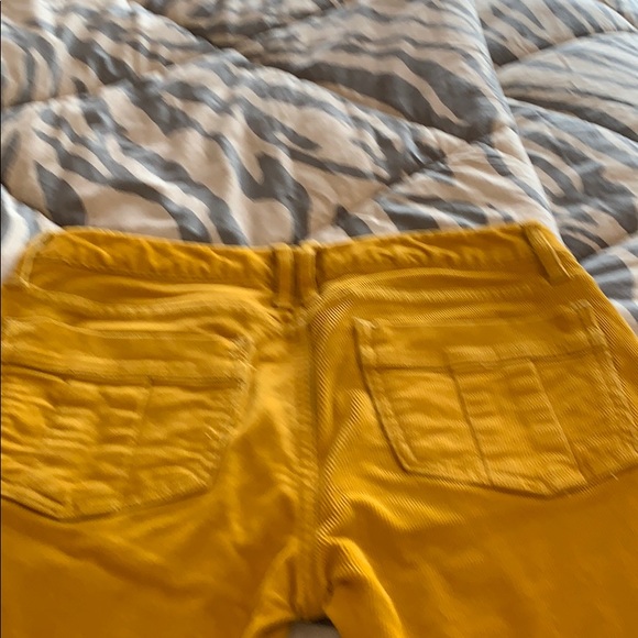 Gold Gap straight cords with side buttons - Picture 4 of 5